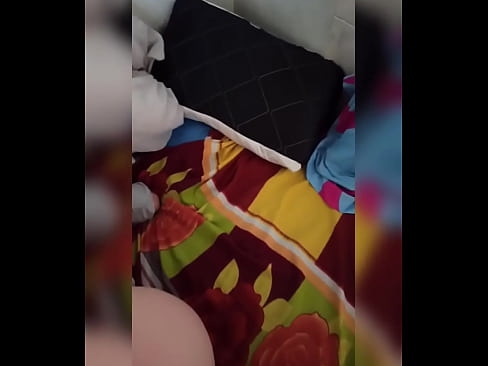❤️ Nire gelakidea etxean bakarrik geratzen da, bere senarra oporretara joaten delako eta nik izorratzeko eta ipurdia esnez betetzeko aprobetxatzen dut ❌ Porno ederra %eu.hentai-menu.ruan ☑